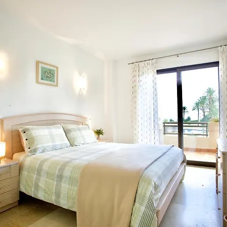 Apartamento Primera Linea Urb Playa Grande *