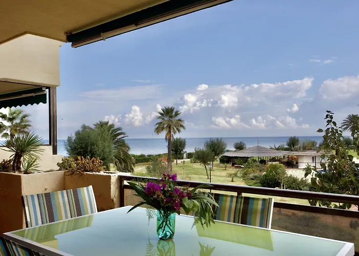 Apartamento Primera Linea Urb Playa Grande Dénia