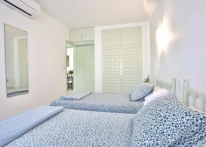 Apartamento Primera Linea Urb Playa Grande Hotel