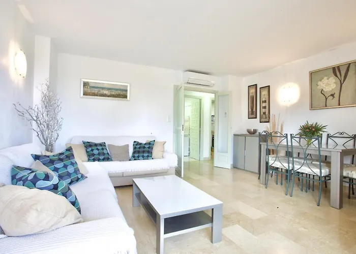 Apartamento Primera Linea Urb Playa Grande Hotel