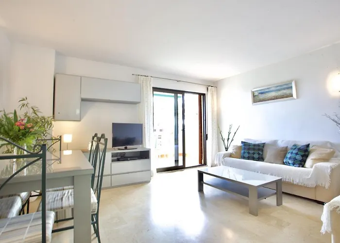 Apartamento Primera Linea Urb Playa Grande Szálloda *