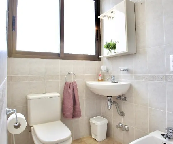 Apartamento Primera Linea Urb Playa Grande Szálloda *